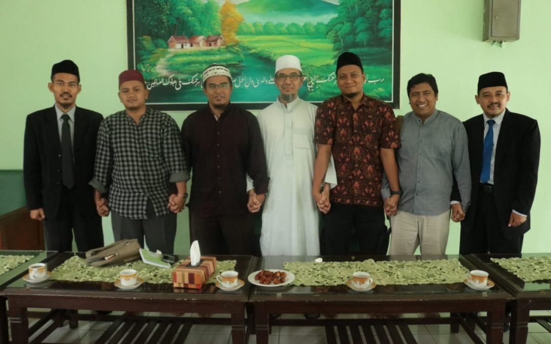 [FOTO] Kunjungan Silaturrahim Ust. Budi Ashari, Lc, Pakar Sejarah Islam ke Pondok Pesantren Rafah