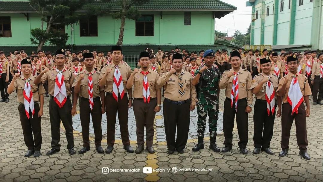 Upacara Pembukaan Kegiatan Pramuka: Menumbuhkan Kedisiplinan dan Jiwa Kepemimpinan Santri